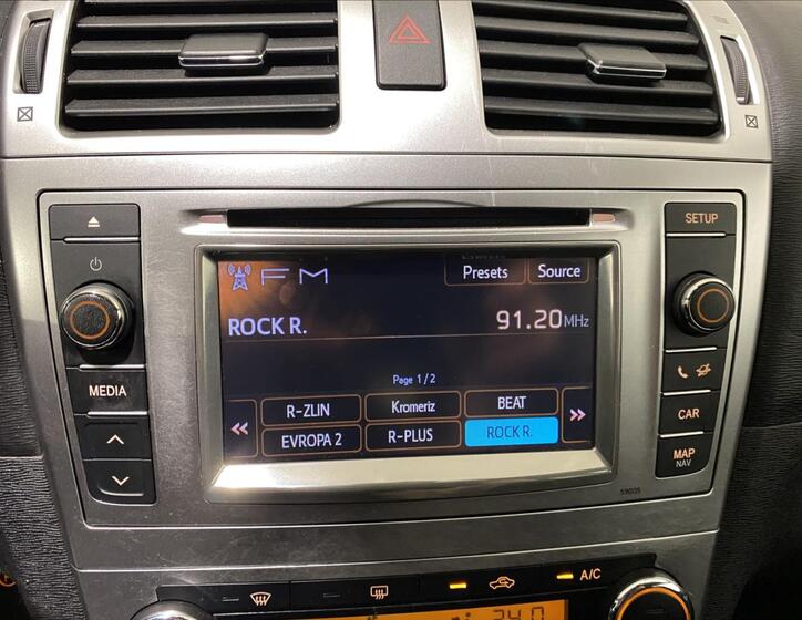 Toyota Avensis 12