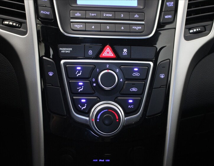Hyundai i30 11
