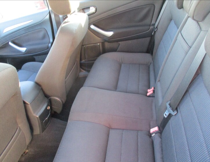 Ford Mondeo 12
