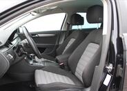 Volkswagen Passat 10