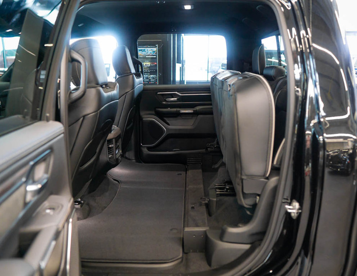 Dodge RAM 35