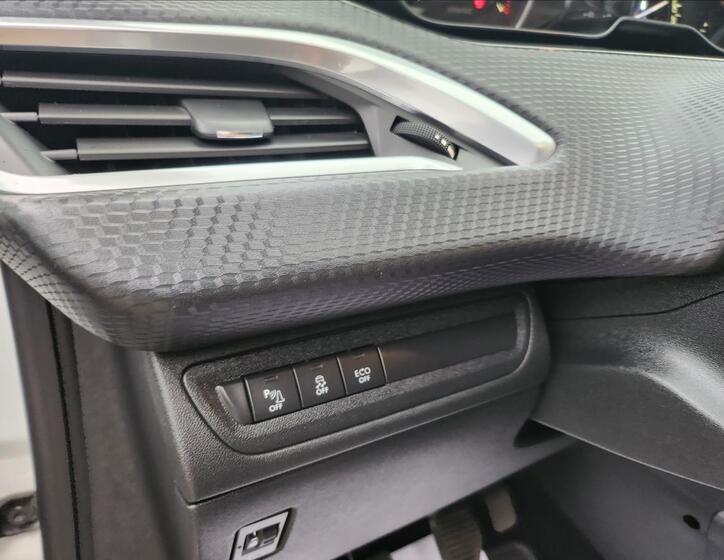 Peugeot 2008 14