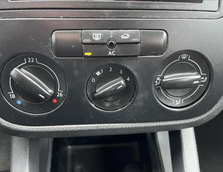 Volkswagen Golf 17