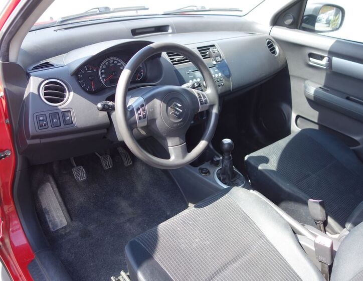 Suzuki Swift 9