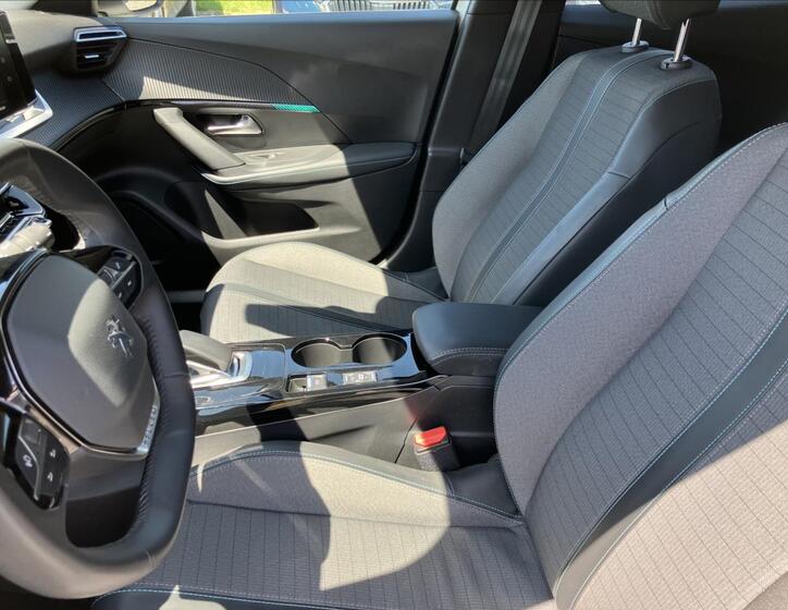 Peugeot 2008 10