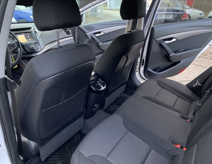 Hyundai i40 17