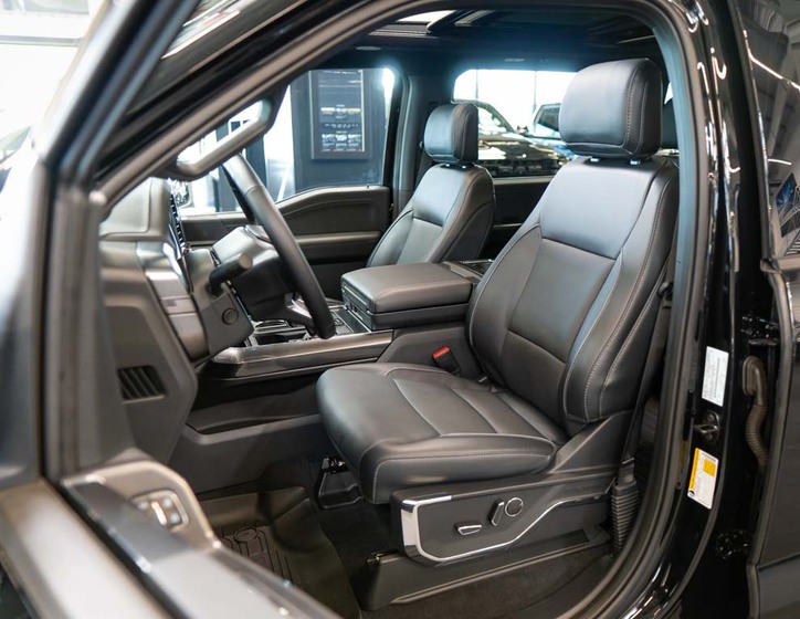Ford F-150 16