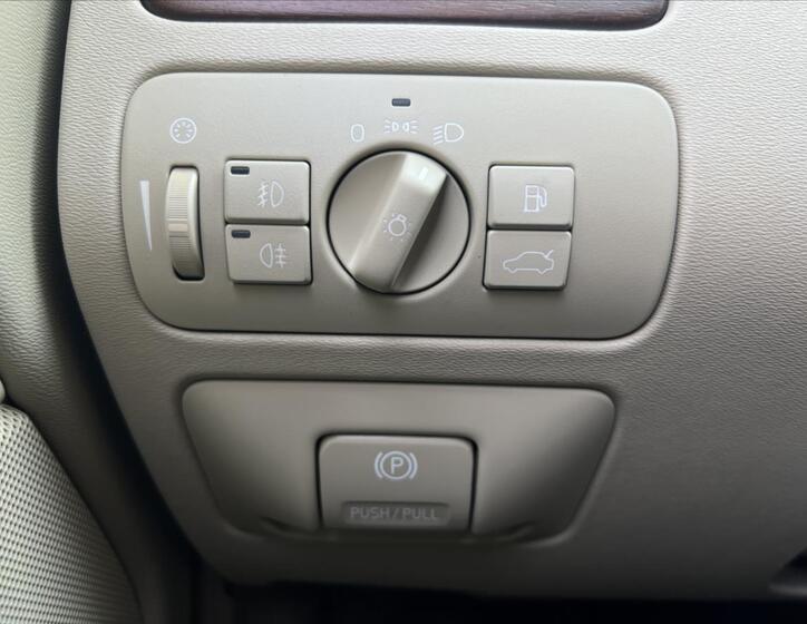 Volvo V70 23