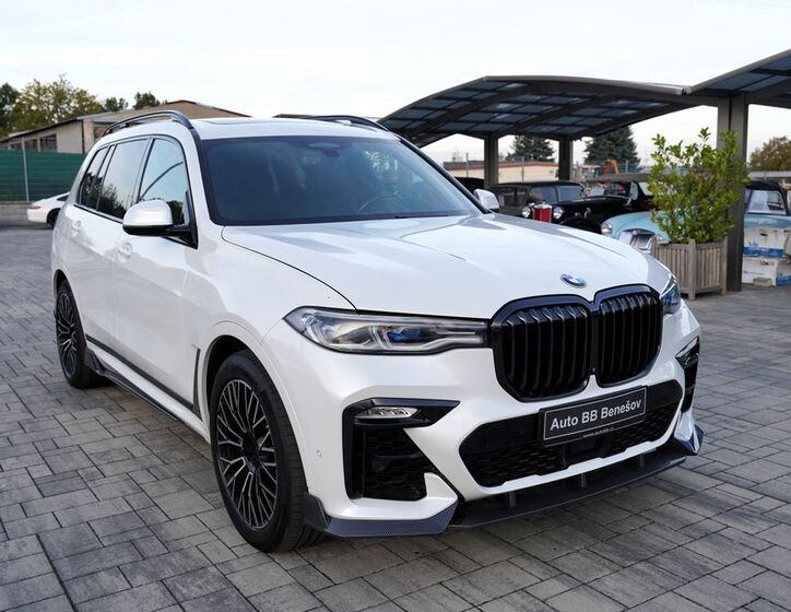 BMW X7 8