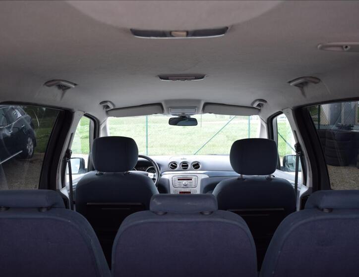 Ford Galaxy 24