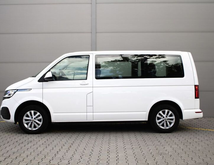 Volkswagen Multivan 8