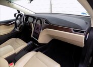 Tesla Model X 22