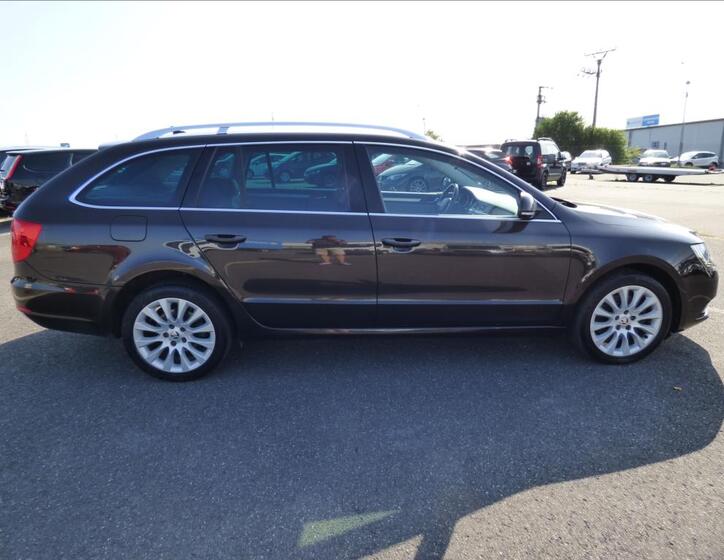 Škoda Superb 2