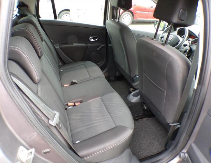 Renault Clio 17