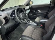 Toyota Yaris Cross 9
