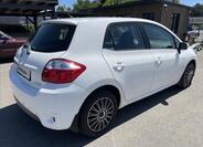 Toyota Auris 5