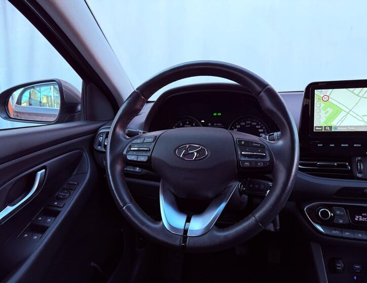 Hyundai i30 16