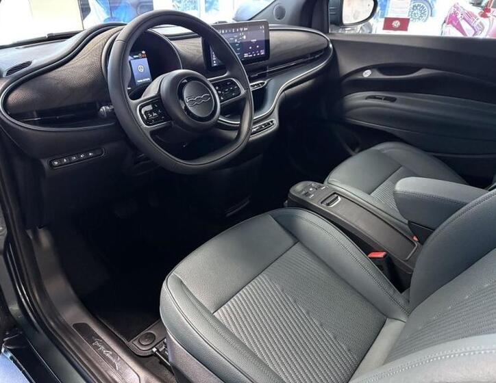 Fiat 500e 9
