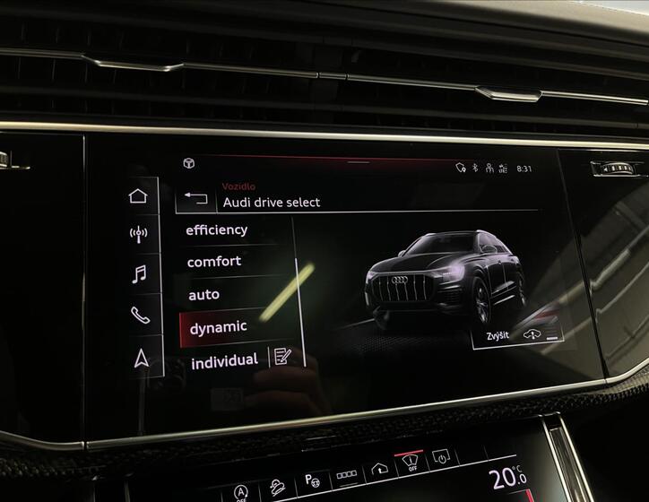 Audi SQ8 8
