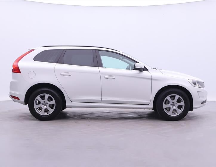 Volvo XC60 8