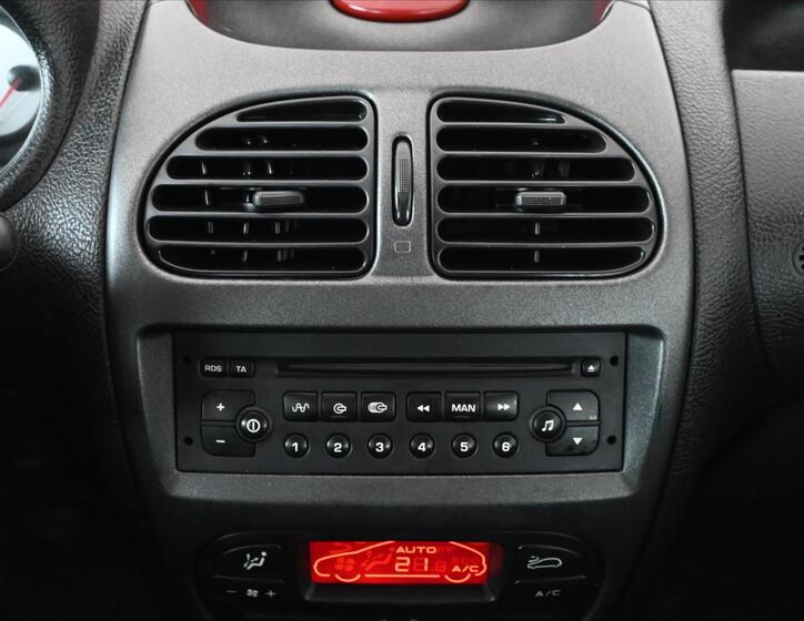 Peugeot 206 18