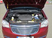 Chrysler Town & Country 27