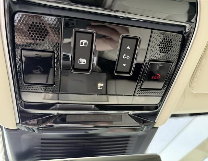 Land Rover Range Rover 16