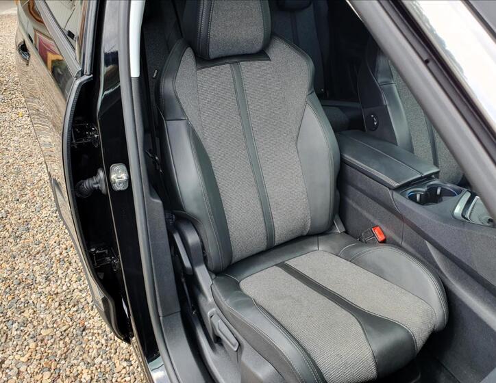 Peugeot 5008 11