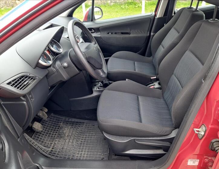 Peugeot 207 11