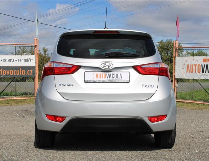 Hyundai ix20 6