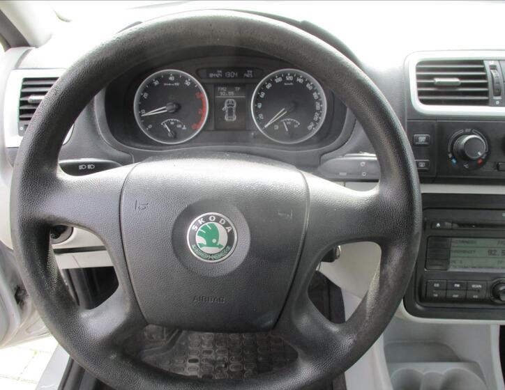 Škoda Roomster 14