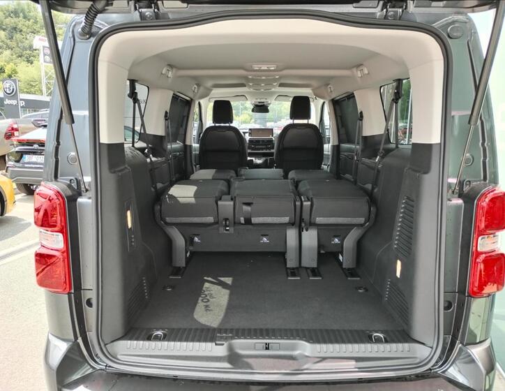 Toyota ProAce Verso 8
