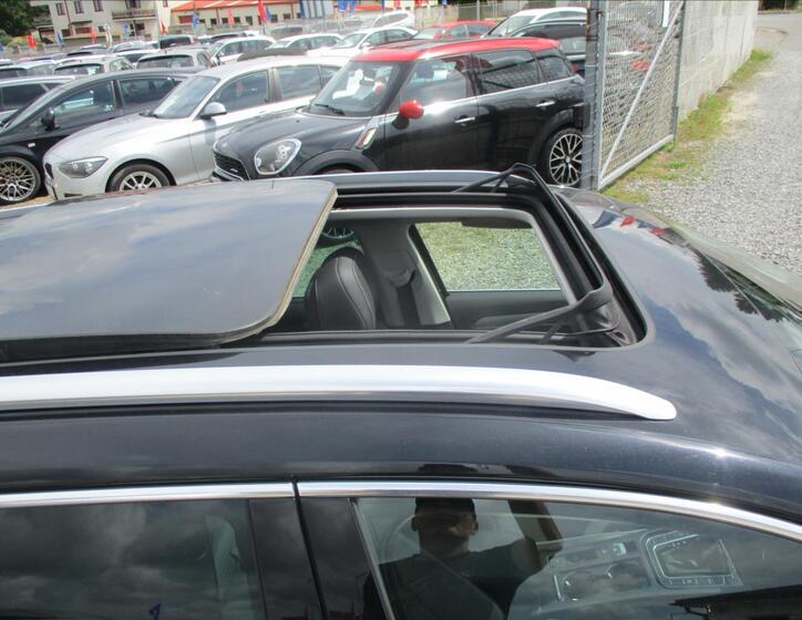 Volkswagen Passat 25