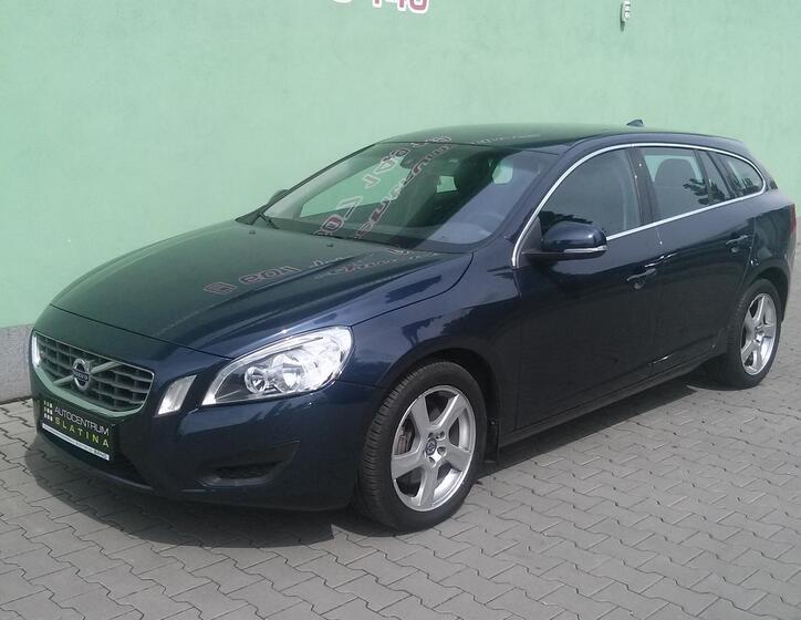 Volvo V60 5