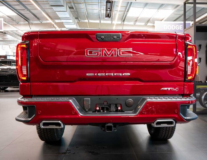 GMC Sierra 5
