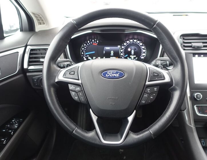 Ford Mondeo 9