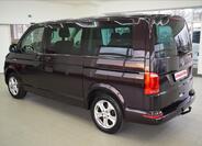 Volkswagen Multivan 8