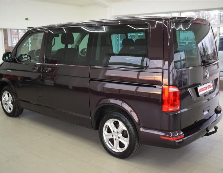 Volkswagen Multivan 8