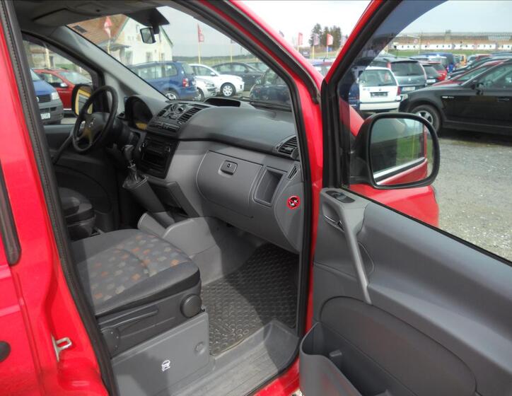Mercedes-Benz Vito 18
