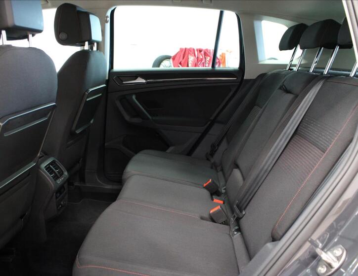 Volkswagen Tiguan 14