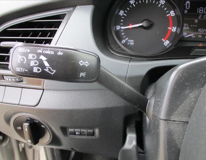 Škoda Fabia 19