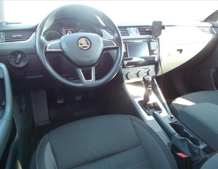 Škoda Octavia 16