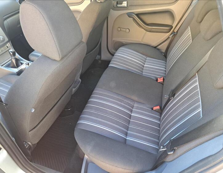 Ford Focus 24
