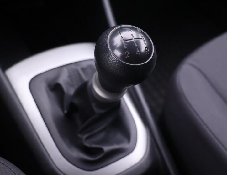 KIA Rio 26