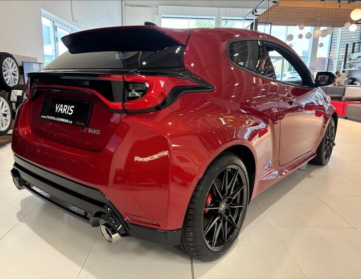 Toyota Yaris 7