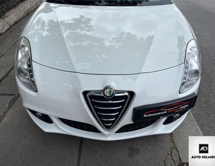 Alfa Romeo Giulietta 12