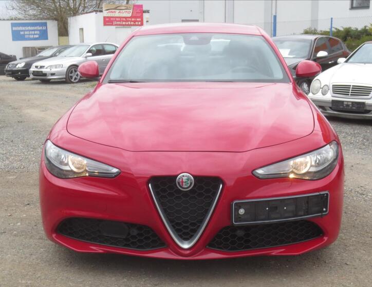 Alfa Romeo Giulia 7
