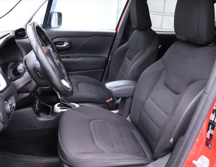 Jeep Renegade 12