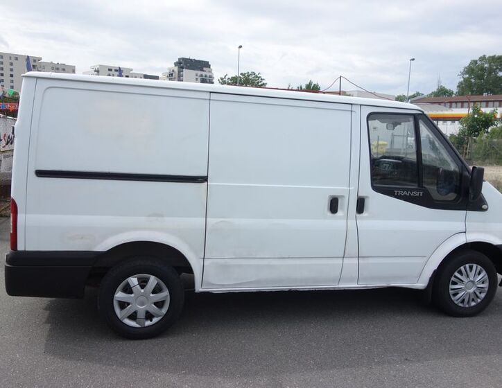 Ford Transit 8