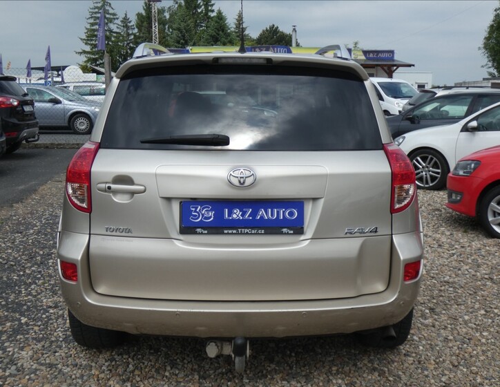Toyota RAV4 5
